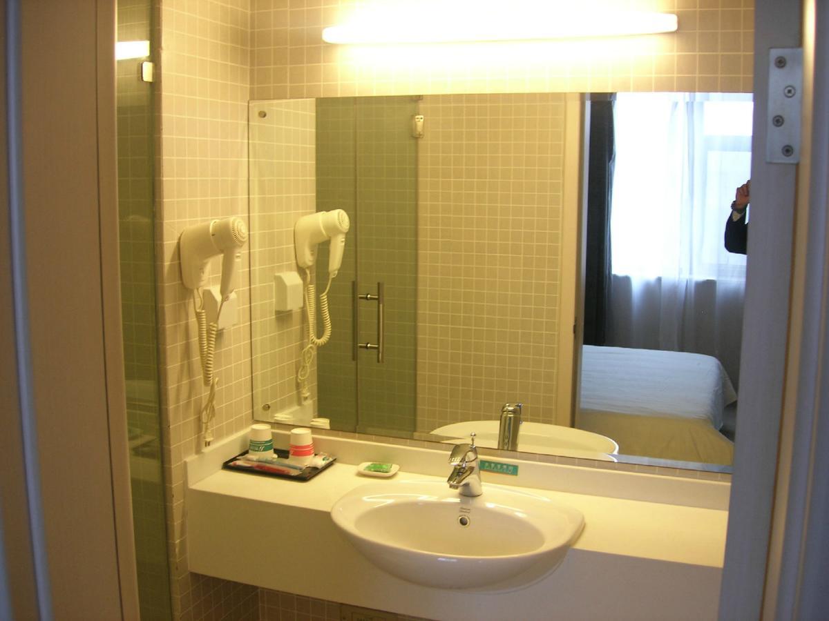 Magnolia Business Hotel Xining Railway Station Grand Cross Mojia Street Exteriör bild