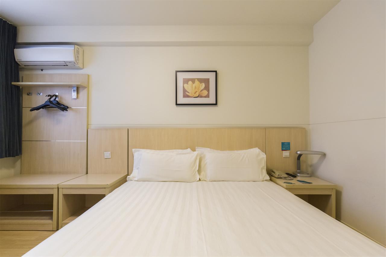Magnolia Business Hotel Xining Railway Station Grand Cross Mojia Street Exteriör bild