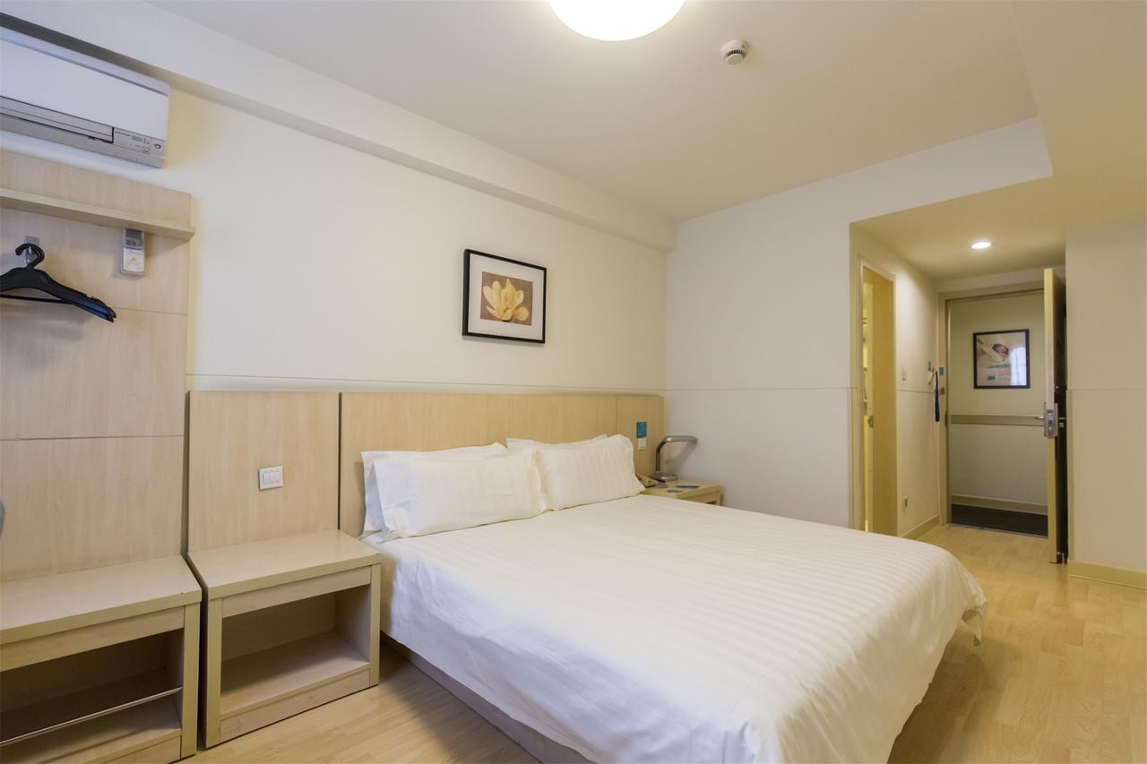 Magnolia Business Hotel Xining Railway Station Grand Cross Mojia Street Exteriör bild